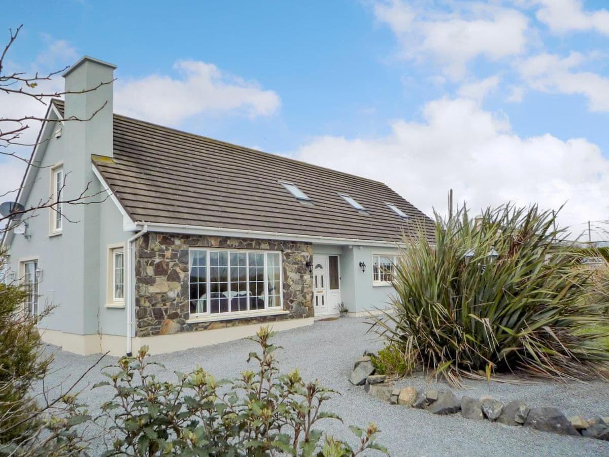Ballyheigue Guesthouse Heirhill Exterior photo